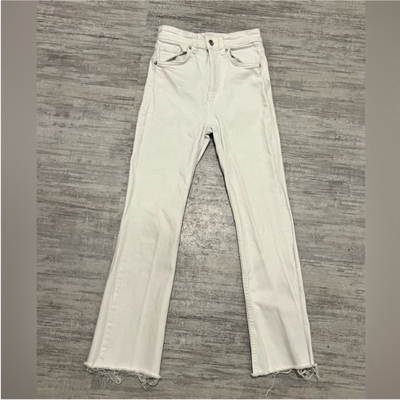 Zara Denim - White Bootcut Zara Jeans Size 2